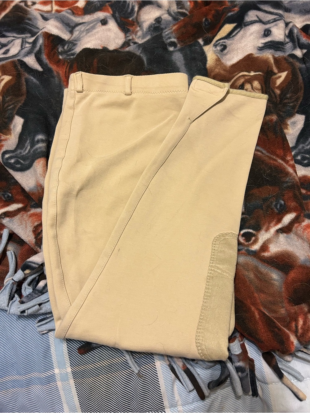 Beige Women's Tuff Rider Riding breeches - Classic Equestrian Style